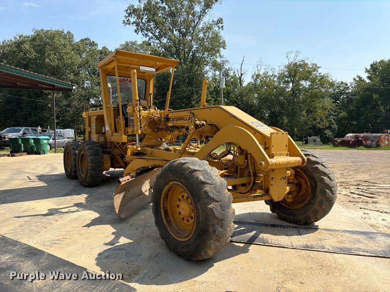 image for item FN2021 1975 Caterpillar 12G motor grader
