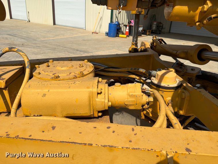 image for item FN2021 1975 Caterpillar 12G motor grader