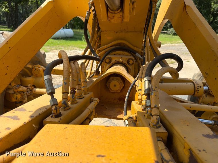 image for item FN2021 1975 Caterpillar 12G motor grader