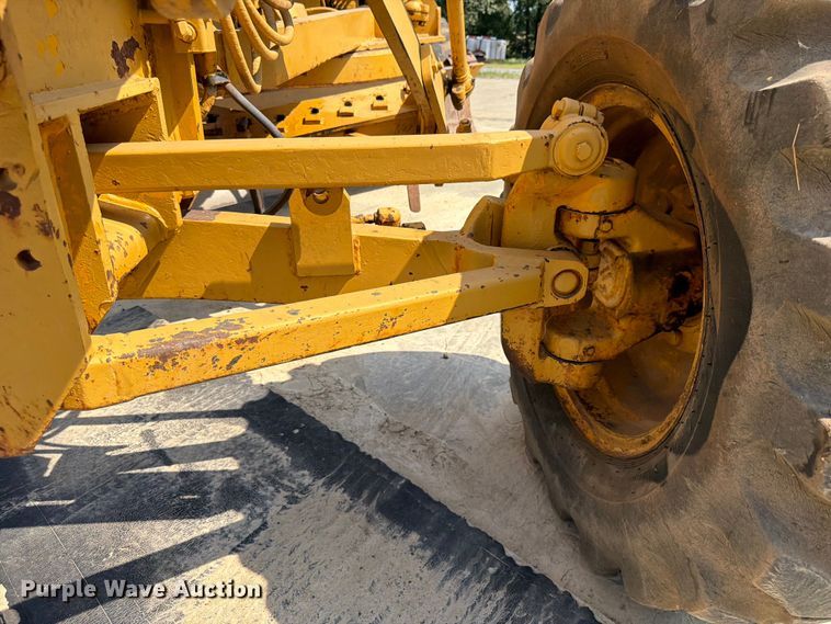 image for item FN2021 1975 Caterpillar 12G motor grader