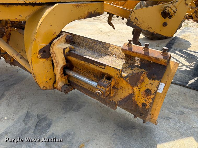 image for item FN2021 1975 Caterpillar 12G motor grader