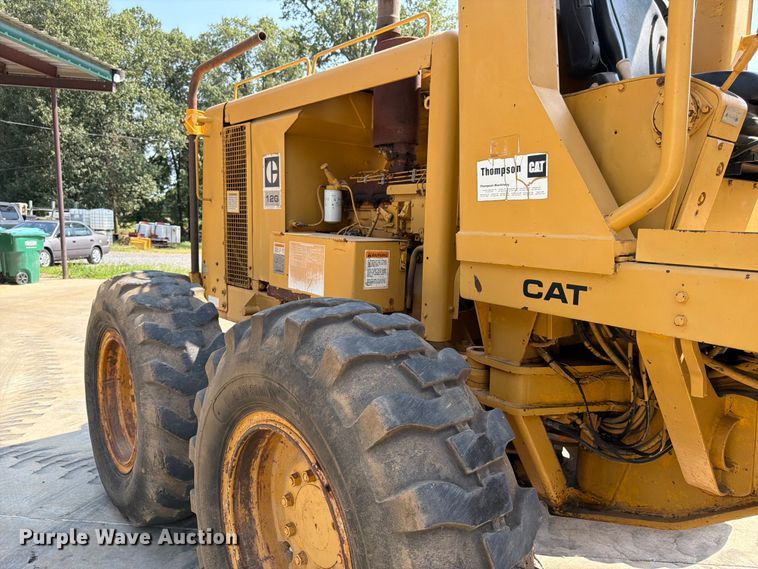 image for item FN2021 1975 Caterpillar 12G motor grader