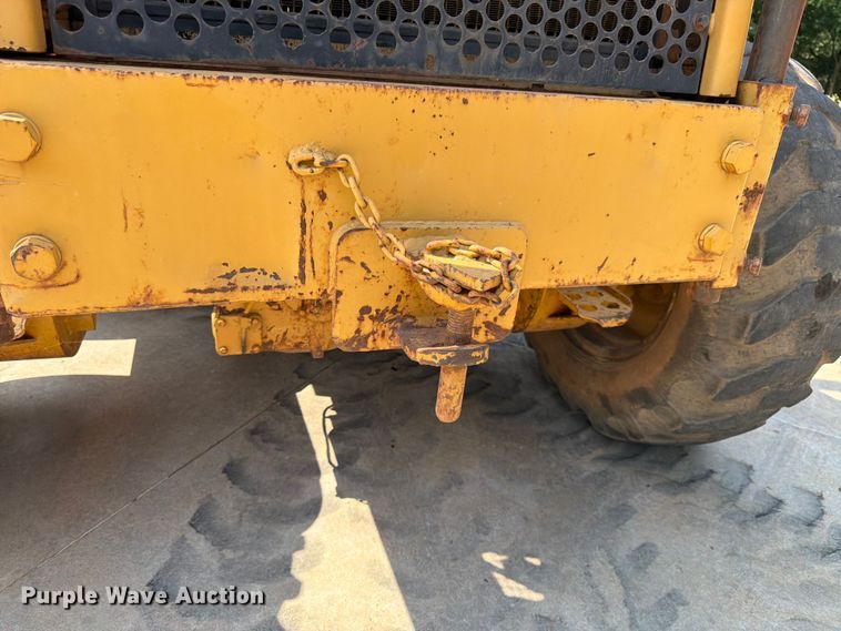 image for item FN2021 1975 Caterpillar 12G motor grader