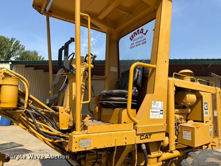 image for item FN2021 1975 Caterpillar 12G motor grader