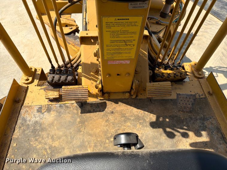 image for item FN2021 1975 Caterpillar 12G motor grader