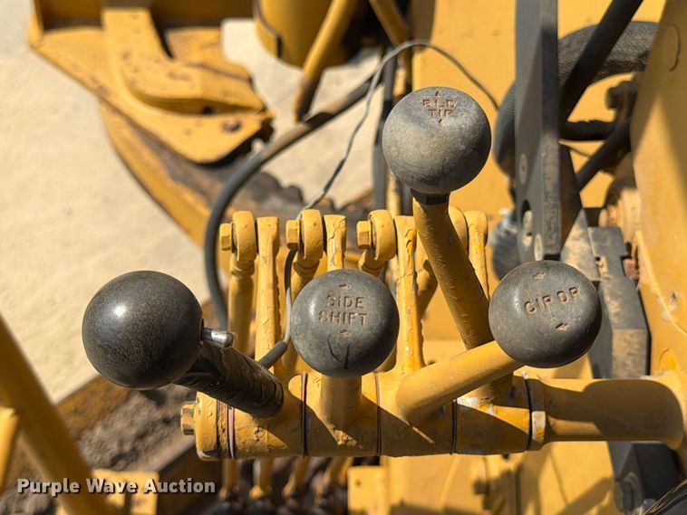 image for item FN2021 1975 Caterpillar 12G motor grader