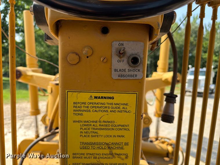 image for item FN2021 1975 Caterpillar 12G motor grader