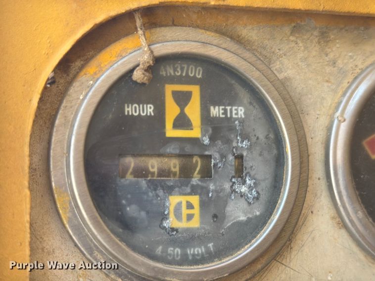 image for item FN2021 1975 Caterpillar 12G motor grader