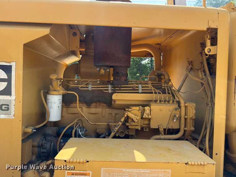 image for item FN2021 1975 Caterpillar 12G motor grader