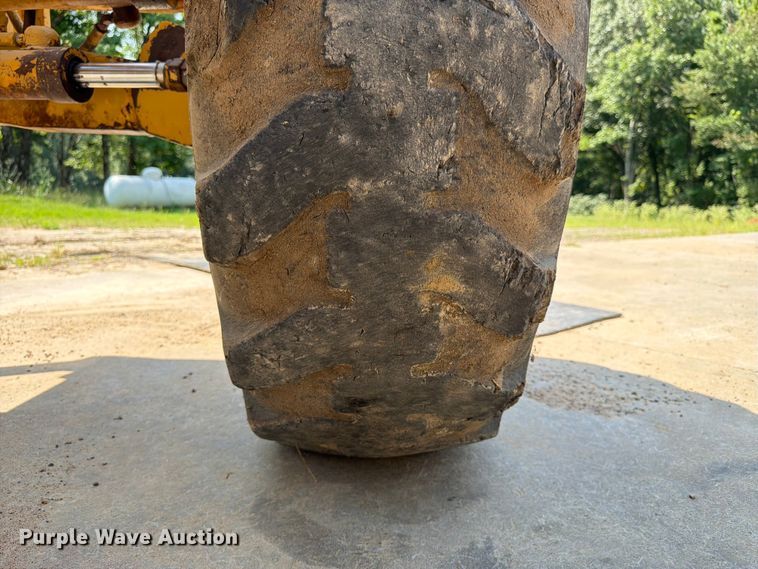 image for item FN2021 1975 Caterpillar 12G motor grader