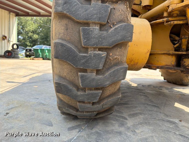 image for item FN2021 1975 Caterpillar 12G motor grader