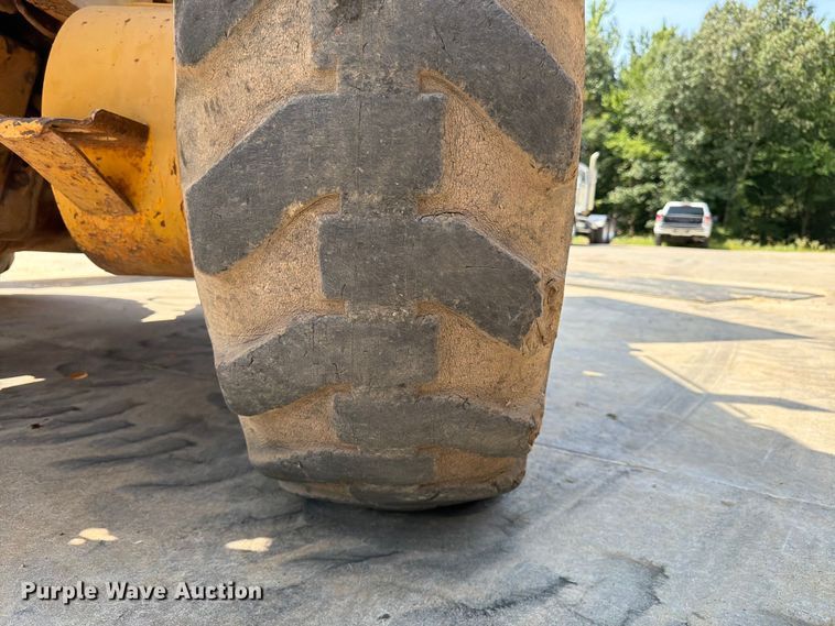 image for item FN2021 1975 Caterpillar 12G motor grader