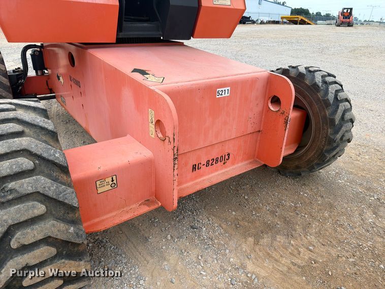 image for item FN2022 2013 JLG 660SJ boom lift