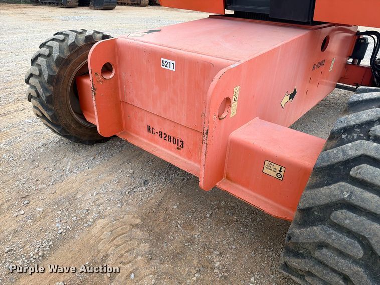image for item FN2022 2013 JLG 660SJ boom lift