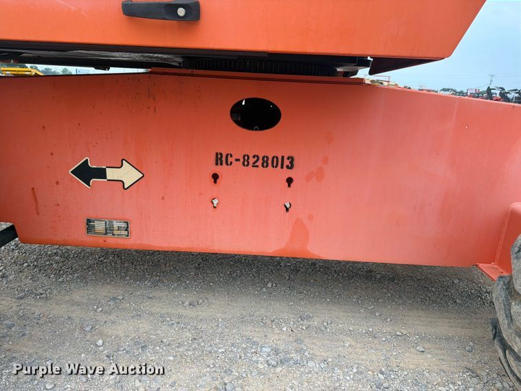 image for item FN2022 2013 JLG 660SJ boom lift
