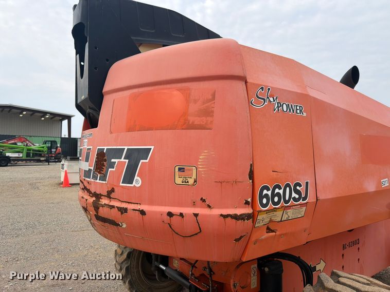 image for item FN2022 2013 JLG 660SJ boom lift