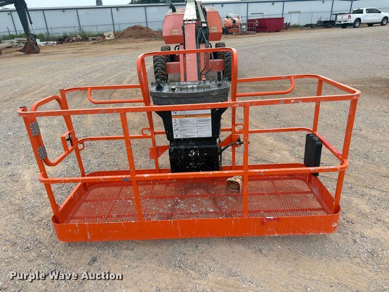 image for item FN2022 2013 JLG 660SJ boom lift