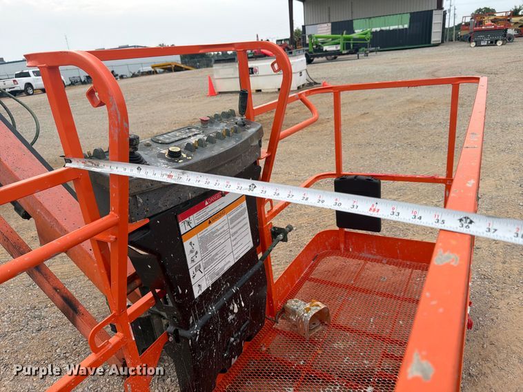 image for item FN2022 2013 JLG 660SJ boom lift