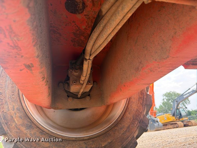 image for item FN2022 2013 JLG 660SJ boom lift