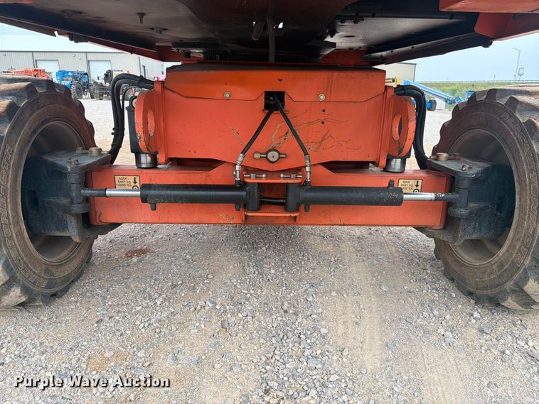 image for item FN2022 2013 JLG 660SJ boom lift