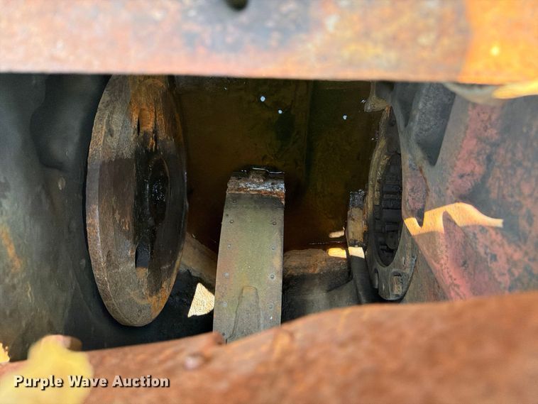 image for item FN2519 International TD20 dozer