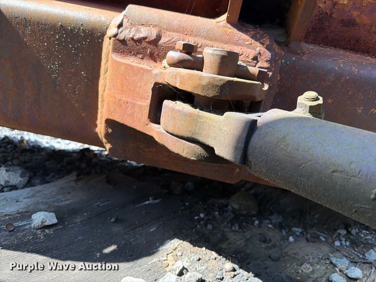 image for item FN2519 International TD20 dozer