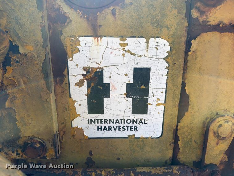 image for item FN2519 International TD20 dozer