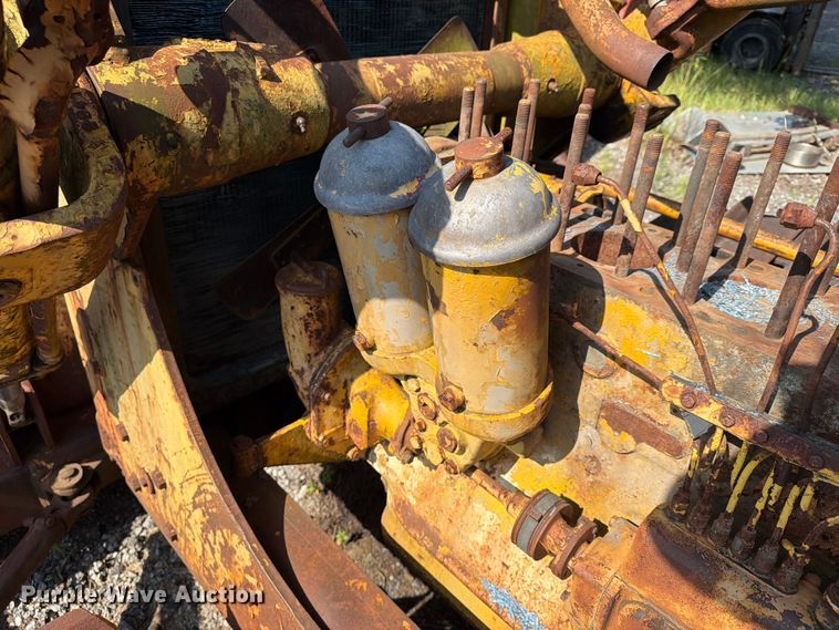 image for item FN2519 International TD20 dozer