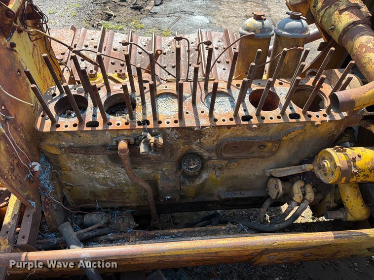 image for item FN2519 International TD20 dozer