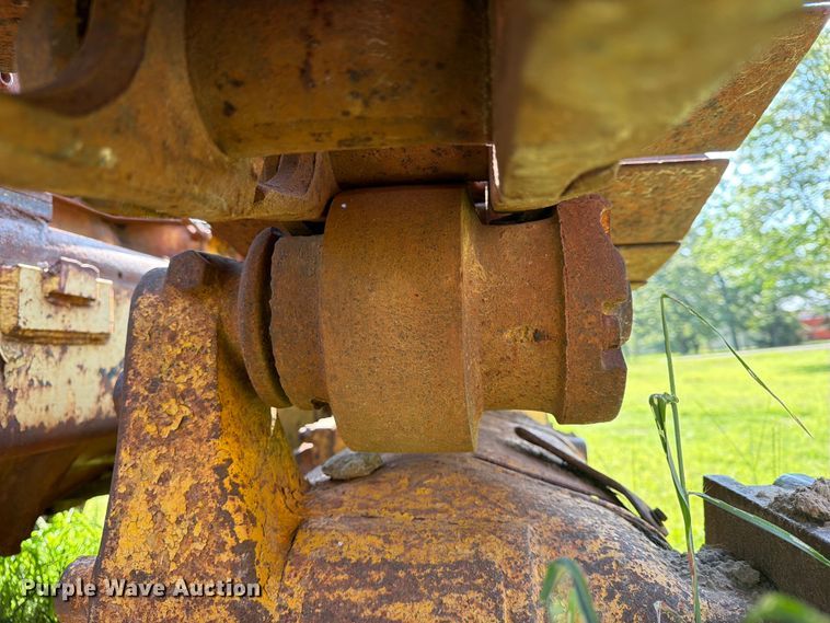 image for item FN2519 International TD20 dozer