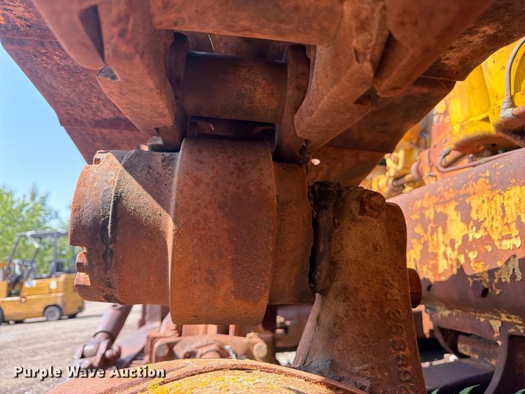 image for item FN2519 International TD20 dozer