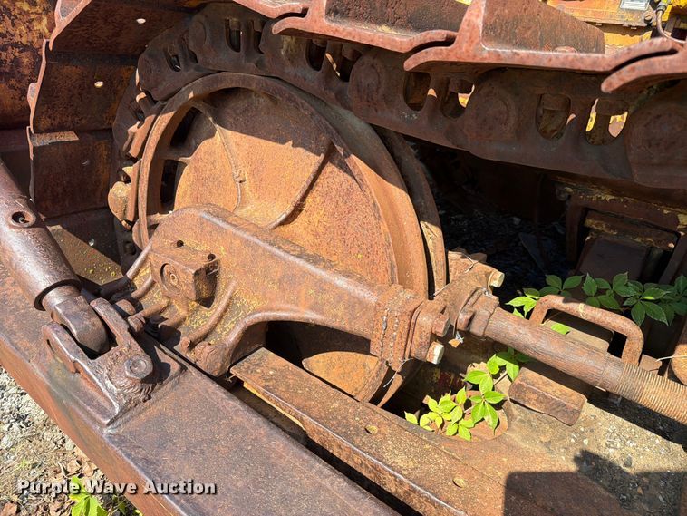 image for item FN2519 International TD20 dozer