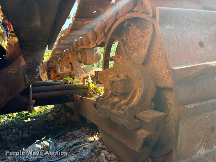 image for item FN2519 International TD20 dozer