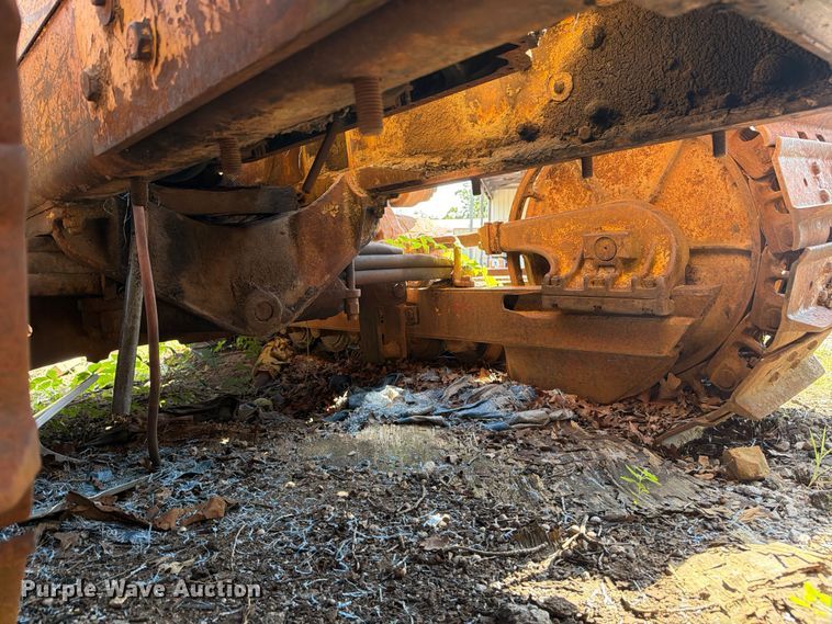 image for item FN2519 International TD20 dozer