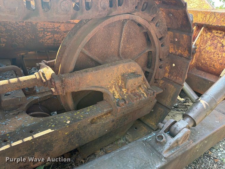 image for item FN2519 International TD20 dozer