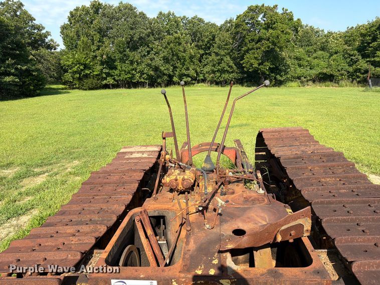 image for item FN2519 International TD20 dozer