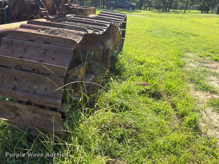 image for item FN2519 International TD20 dozer