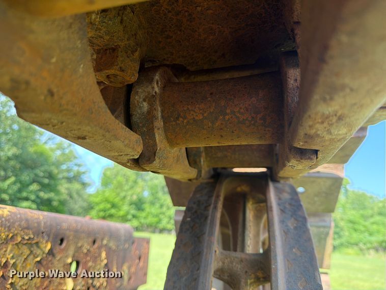 image for item FN2519 International TD20 dozer