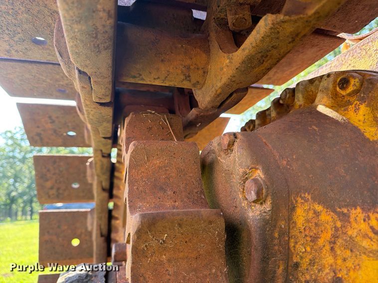 image for item FN2519 International TD20 dozer