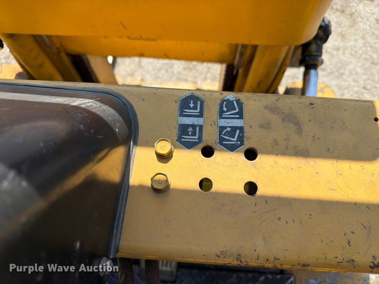 image for item FN2520 FG020 forklift