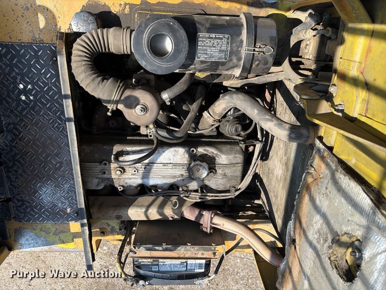 image for item FN2520 FG020 forklift