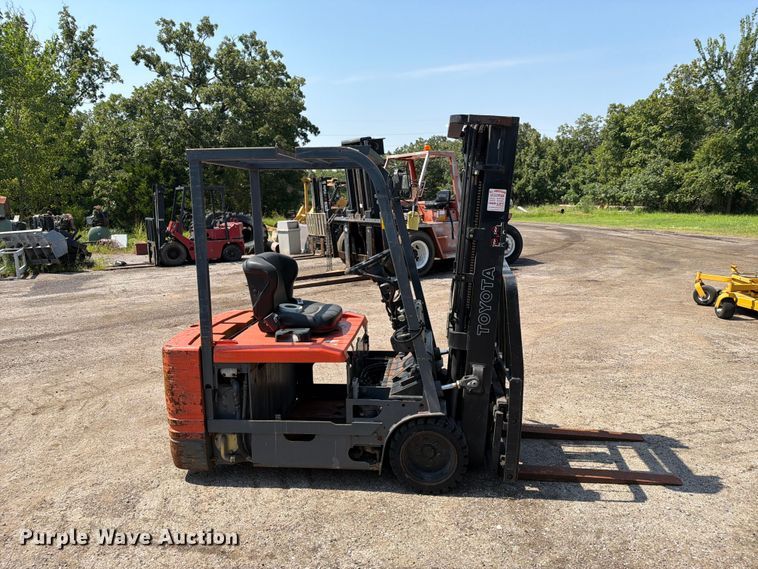 image for item FN2520 FG020 forklift