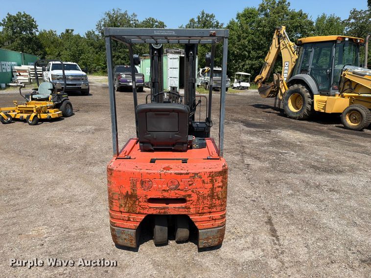 image for item FN2520 FG020 forklift