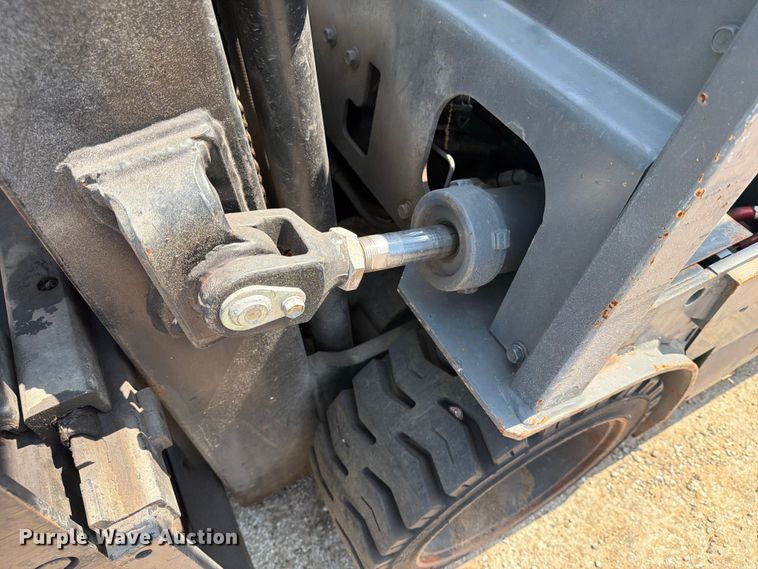 image for item FN2520 FG020 forklift