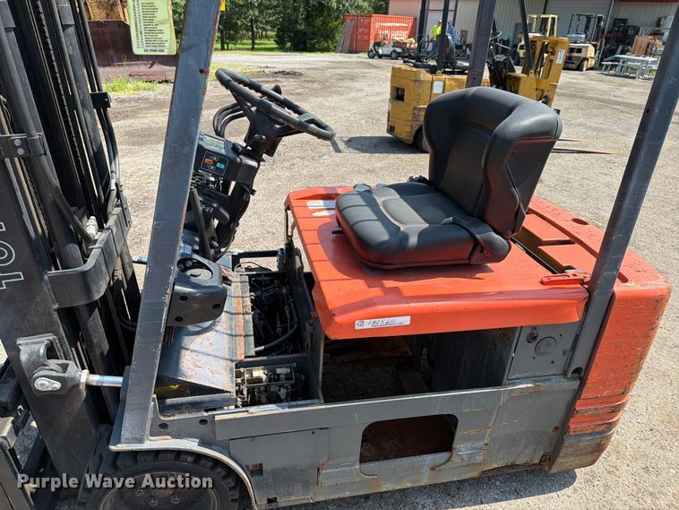 image for item FN2520 FG020 forklift