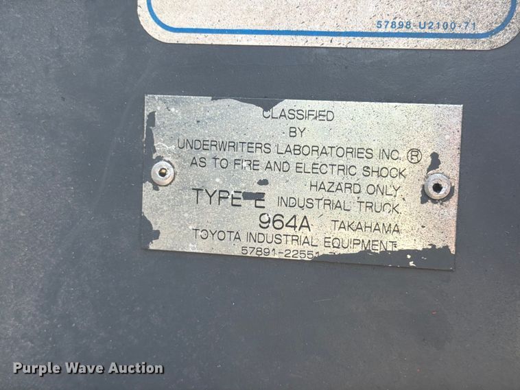 image for item FN2520 FG020 forklift