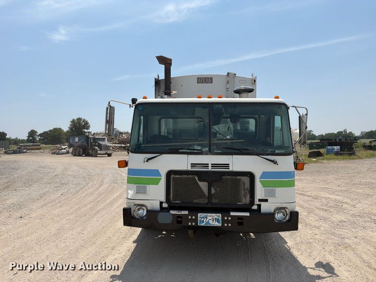 image for item FN2521 2009 Autocar WX refuse truck