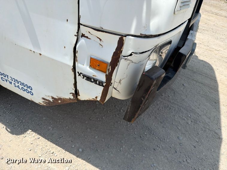 image for item FN2521 2009 Autocar WX refuse truck