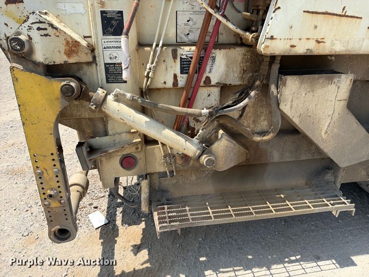 image for item FN2521 2009 Autocar WX refuse truck
