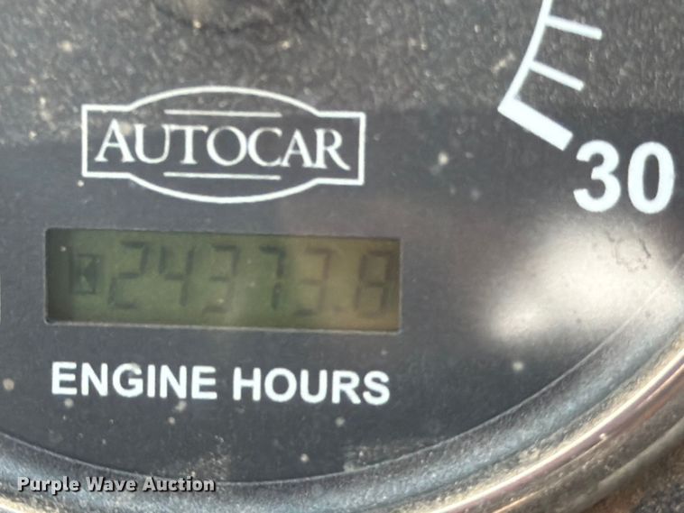 image for item FN2521 2009 Autocar WX refuse truck